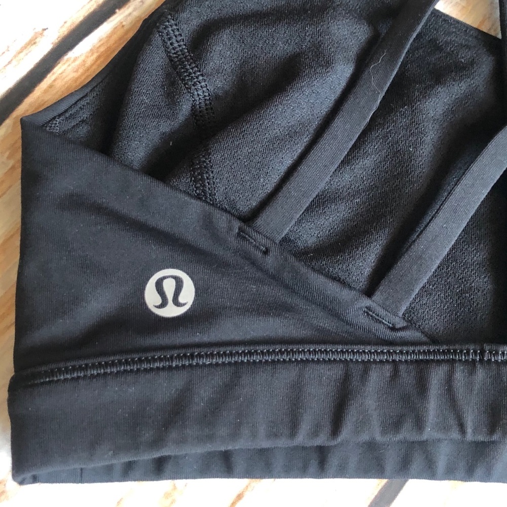 Lululemon Free to Be Bra size 4 Black - Picture 3 of 5